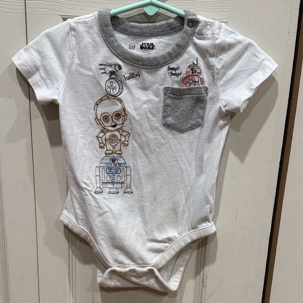 Baby Gap Star Wars Infant Bodysuit with Droid Embroidery 12-18 months